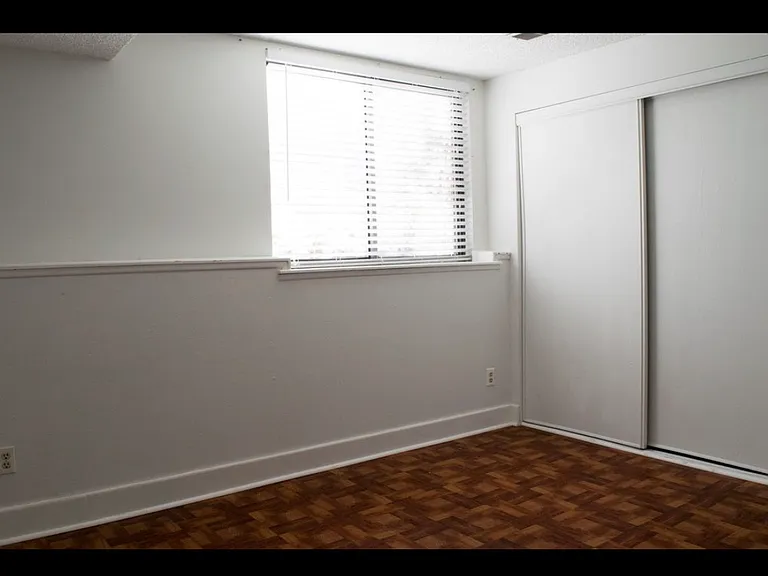 3755 Genoa Cir #C — Photo 15
