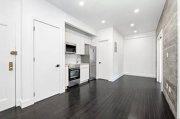 Rented by Corcoran | media 7