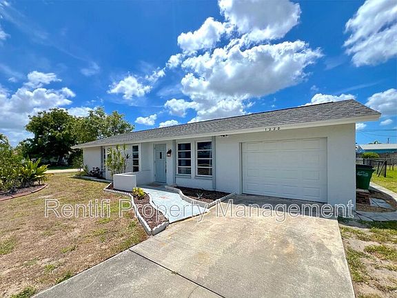 5th image of 1228 SE 37th St
