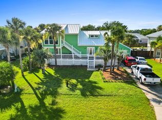 203 Beacon Rd, Port Saint Joe, FL 32456