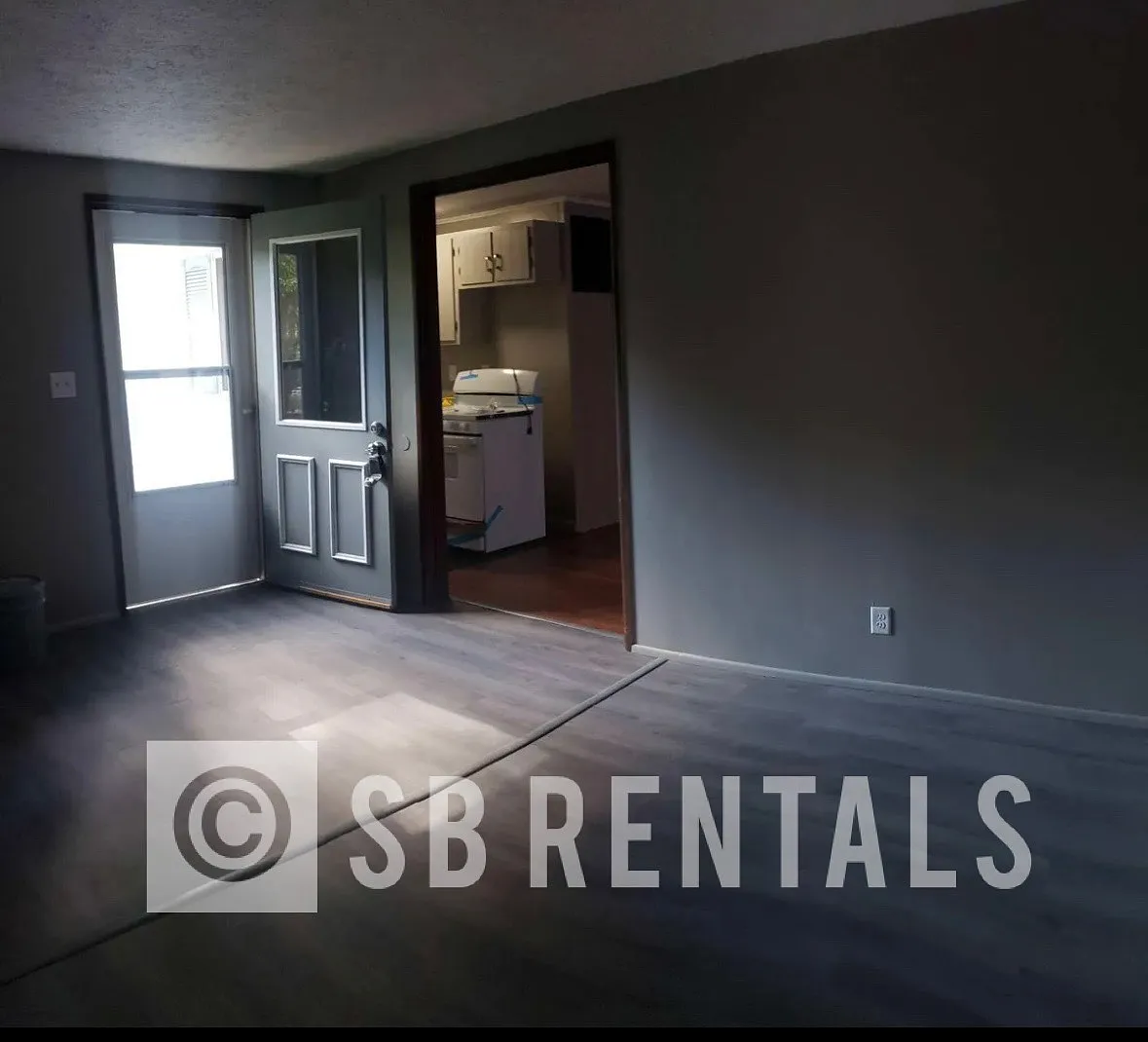 1532 E Donald St — Photo 2