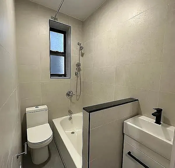 543 W 125th St #33 — Photo 7
