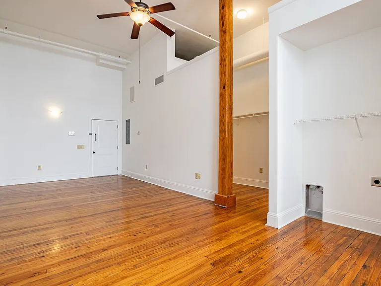Dannenberg Lofts — Photo 14