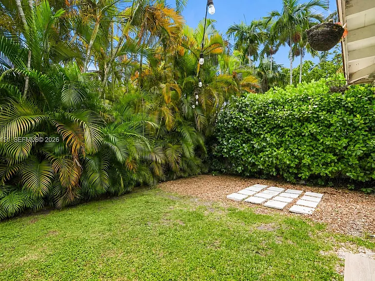 6150 SW 16th Ter — Photo 24