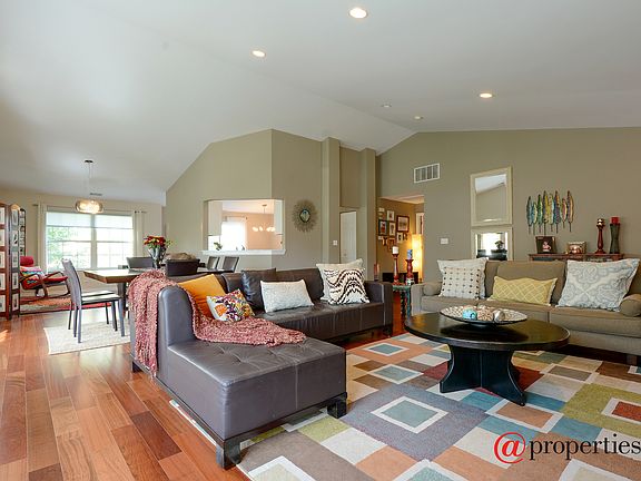 Living Room / Dining Room