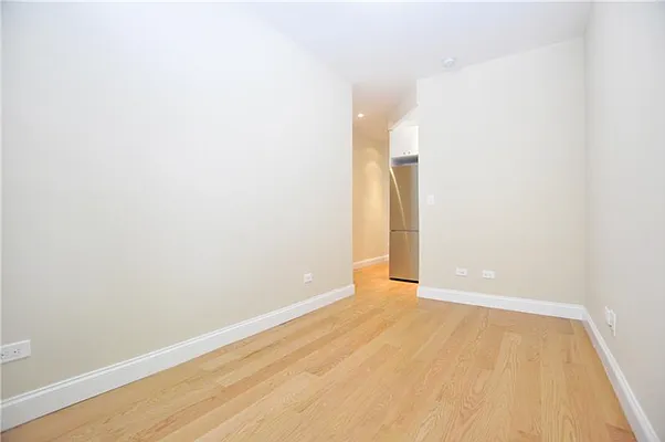 Rented by Buchbinder & Warren | media 16