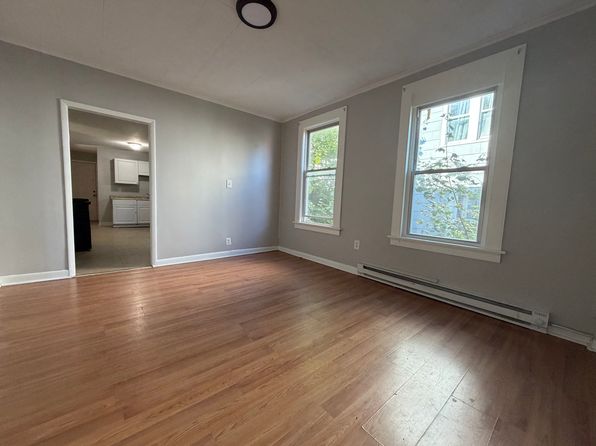120 Locust St #2