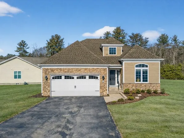 2 Sequoia Dr #2, Methuen, MA 01844