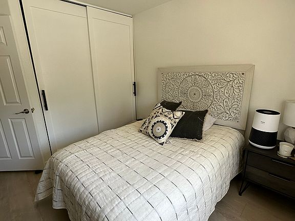 2nd image of 859 S Songbird Cir