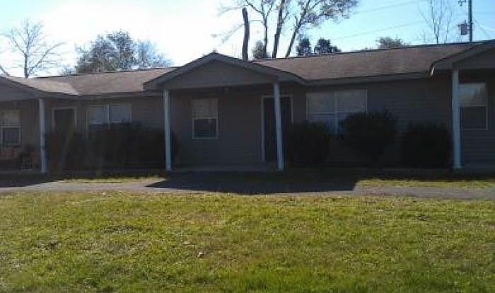 2nd image of 1330 Willow Creek Ln APT 4