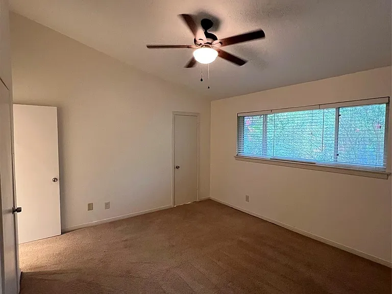 5538 Holly St #311 — Photo 21