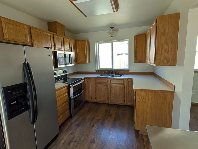 217 S Cedar St — Photo 11