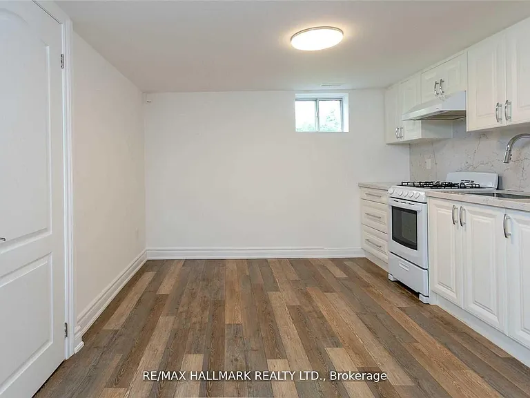 56 Courton Dr — Photo 8