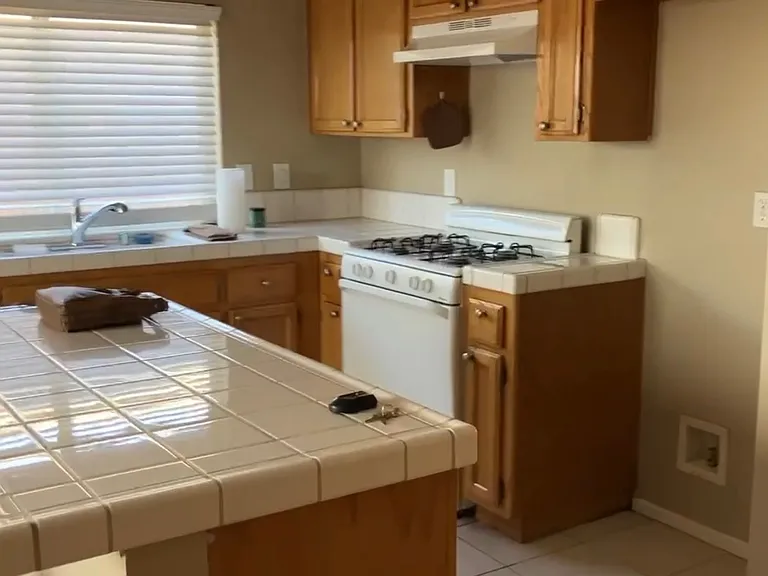 1264 Ivywood Dr — Photo 8