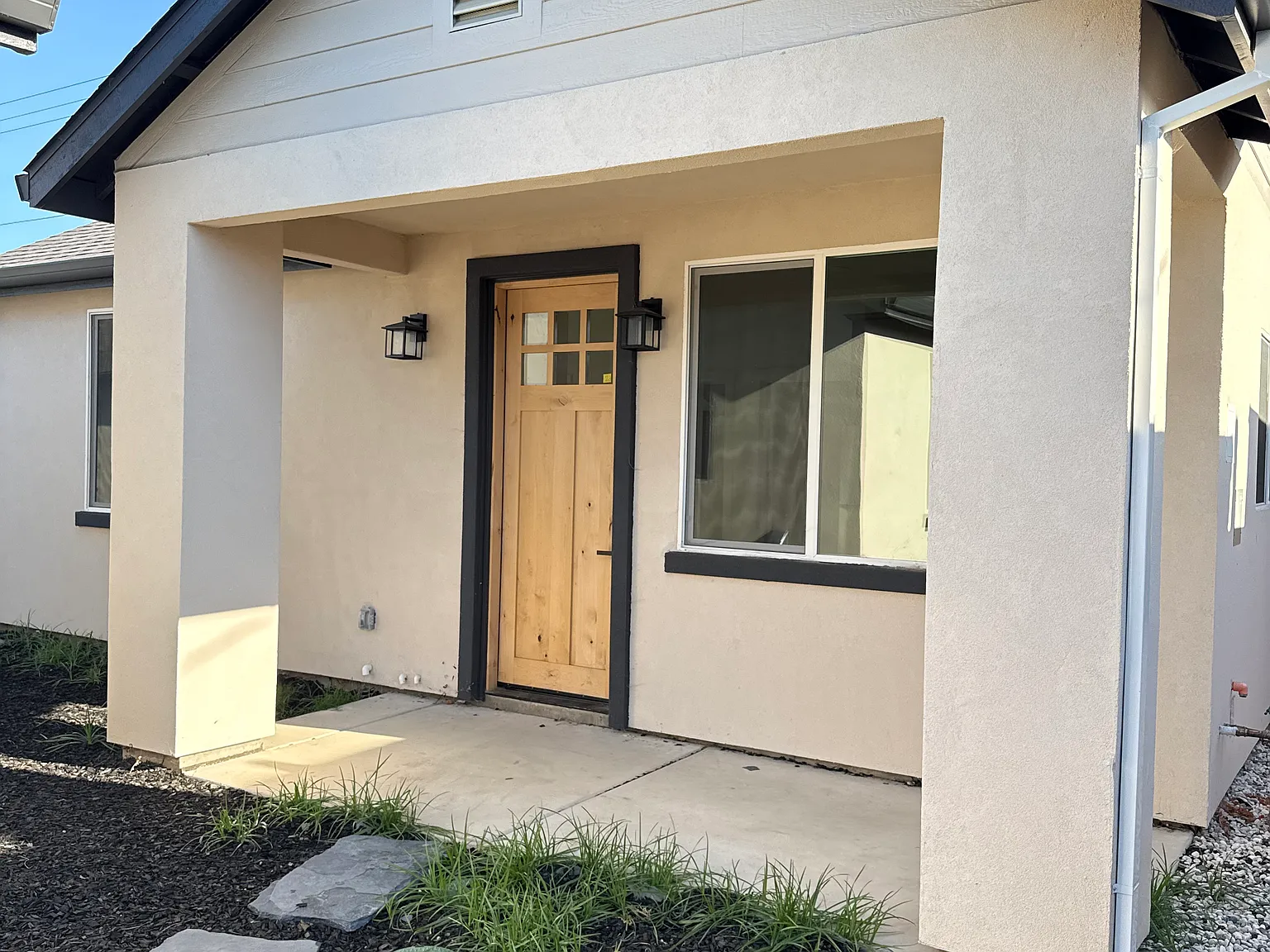4 bed, 1690 sqft, $3,150 — Photo 4