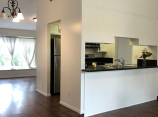 2132 Manchester Ave, Escondido, CA 92027
