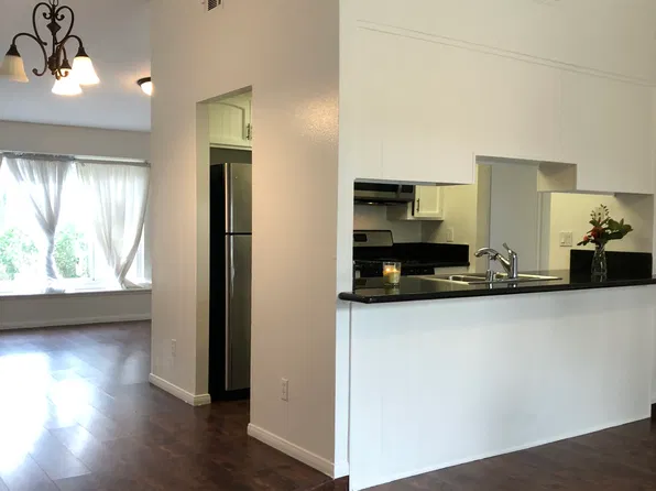 2132 Manchester Ave, Escondido, CA 92027