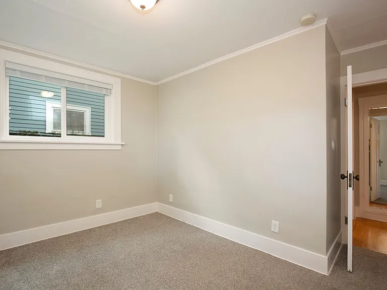 The Sherne Apartments — Photo 10