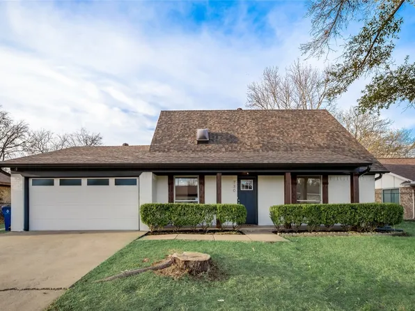 730 Pecan St, Burleson, TX 76028