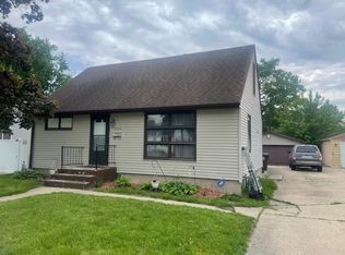 1924 Glenwood Ave, Rockford, IL 61103