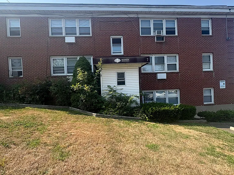 237 Forest Rd #11 — Photo 10