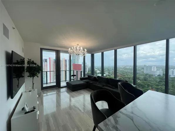 1451 Brickell Ave Unit 2404, Miami, FL 33129