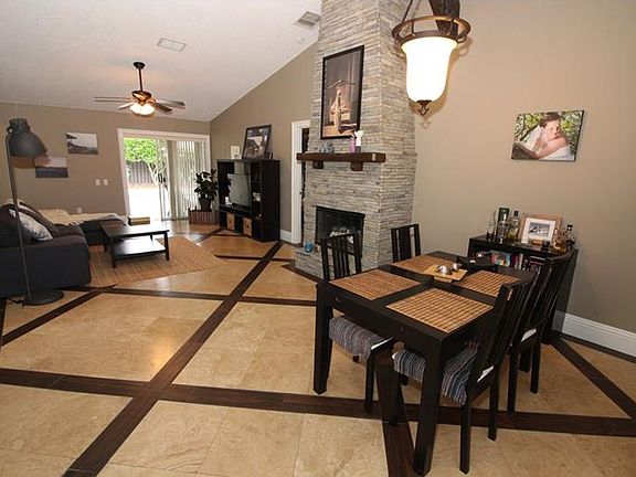 5th image of 4214 Oakberry Dr