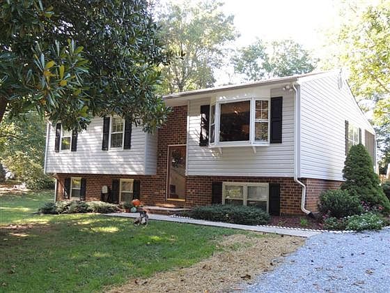 1st image of 92 Bradley Ct