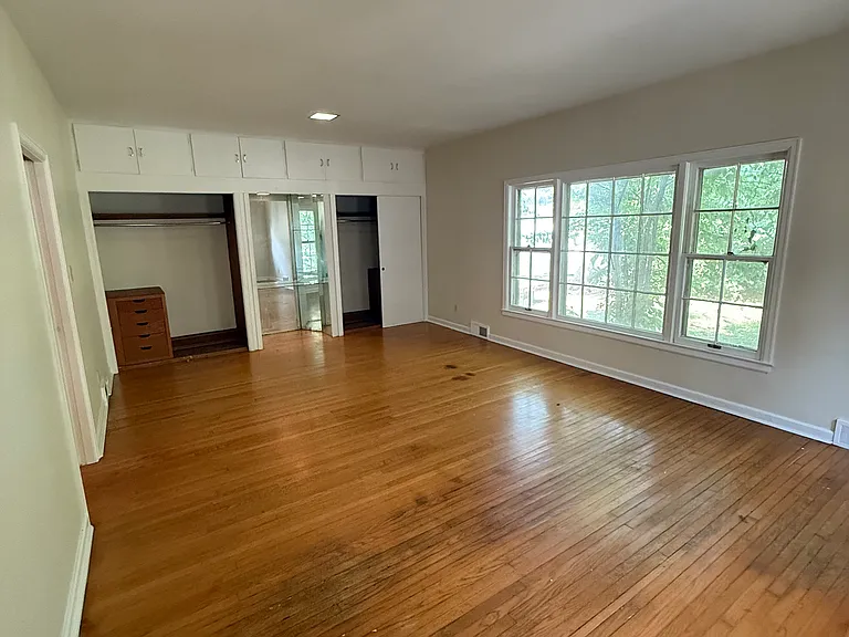 720 Seminary St — Photo 15