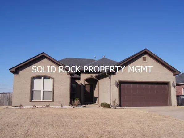6004 Base Meadows Dr, Jacksonville, AR 72076
