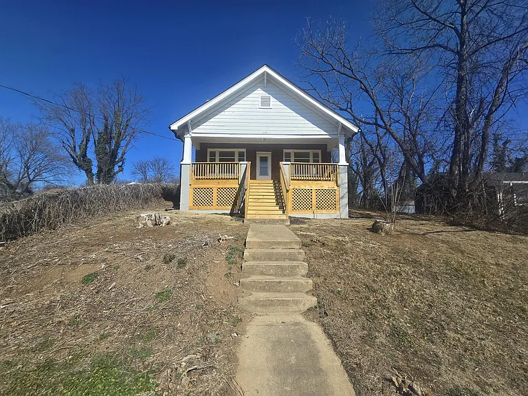 1115 Grayson Ave NW — Photo 14
