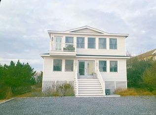 800 Dune Rd, Westhampton Dunes, NY 11978