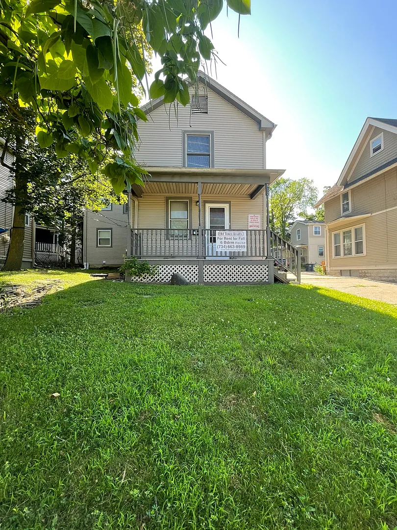 Photo 1 of 19 - 517 S 4th Ave - Ann Arbor, MI Primary Photo - 517 S 4th Ave