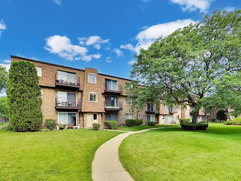 9479 Bay Colony Dr #2S — Photo 21