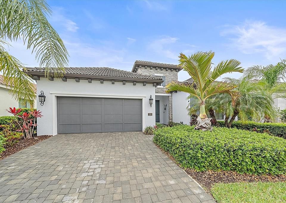 1st image of 208 Corelli Dr