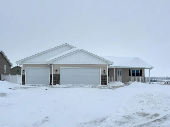 1004 Red Hawk Dr, Milton, WI 53563