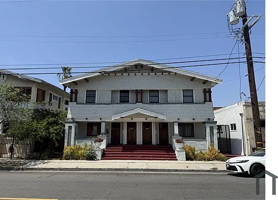 4 bed, $3,888 — Photo 3