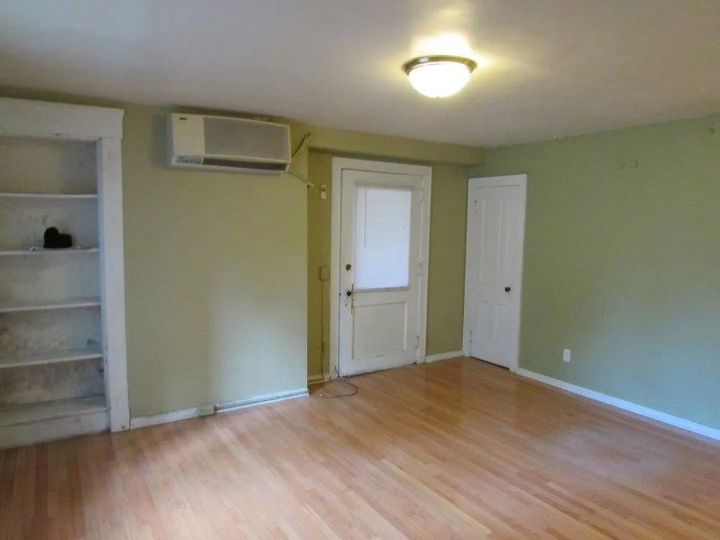 1033 Spaight Street — Photo 4