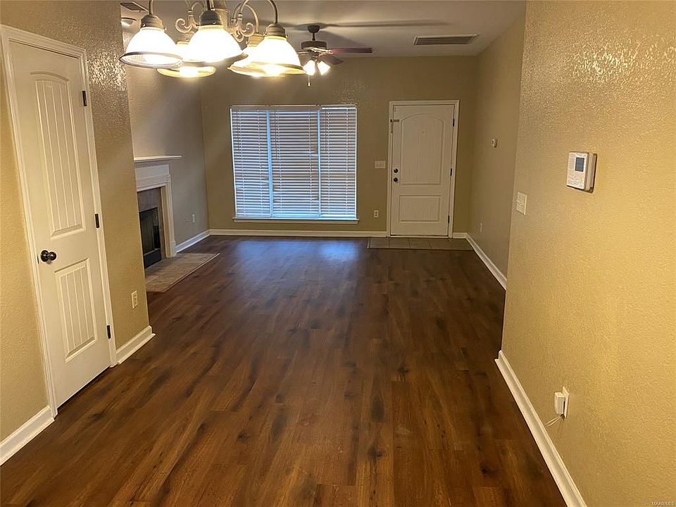 1st image of 6637 Ridgeview Cir