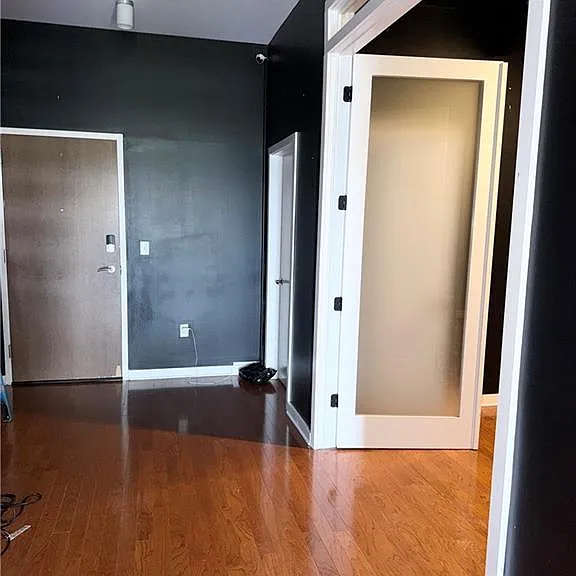 333 Nelson St SW #405 — Photo 3