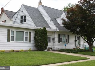 305 N Walnut Ave, Magnolia, NJ 08049