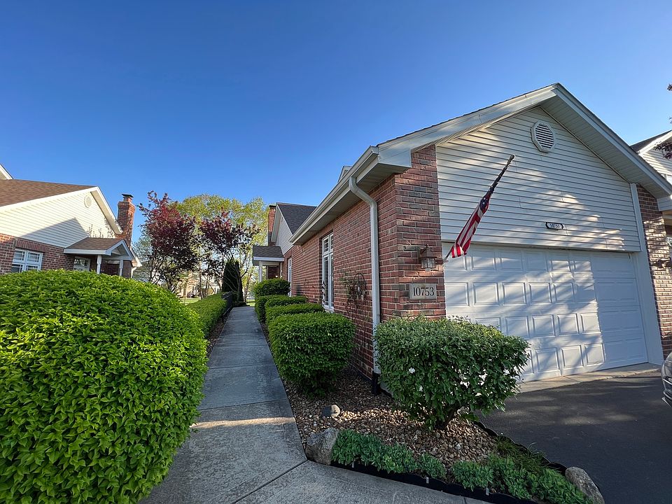 2nd image of 10753 Canterbury Dr