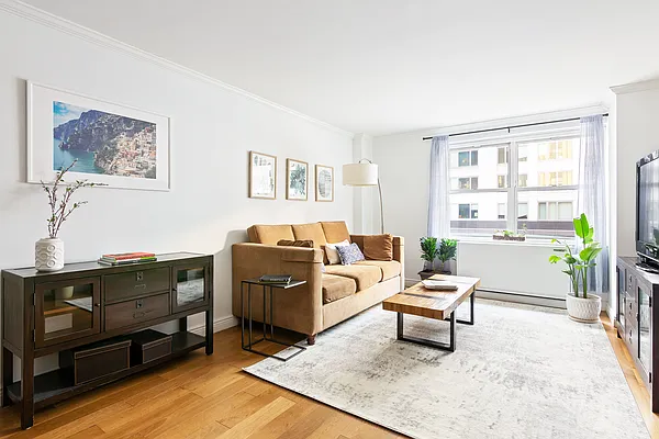 Sold by Compass | media 1