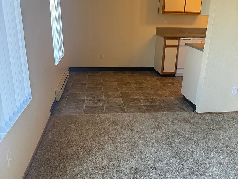 Greenwood Park Apartments — Photo 16