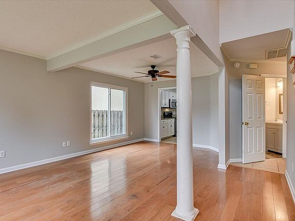 5th image of 4530 Glastonbury Drive