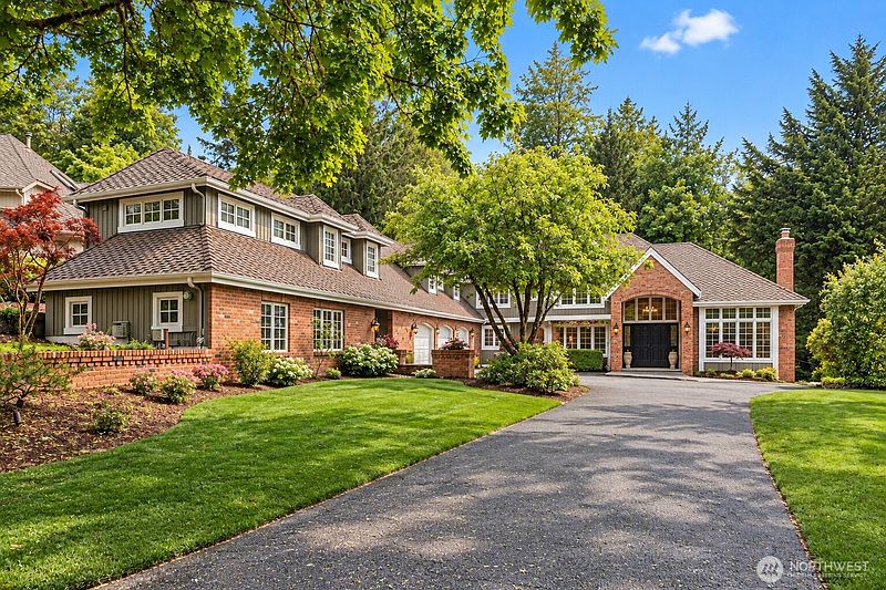 2nd image of 18138 NE 130th Place