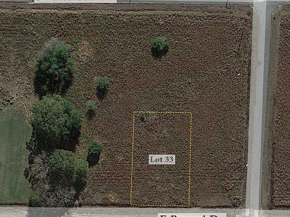 5th image of 33 E Berard Dr