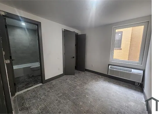 3 bed, $3,606 — Photo 1