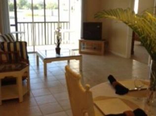 49 High Point Cir S APT 107, Naples, FL 34103