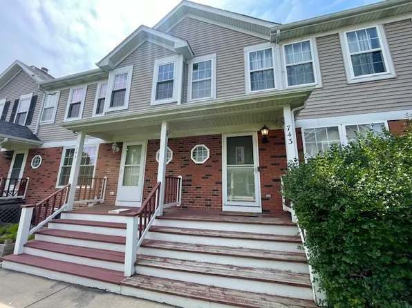 743 Tiffany Ct, Antioch, IL 60002